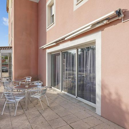 Hotel Akena Chateaurenard - Parc Des Expositions Avignon Bagian luar foto