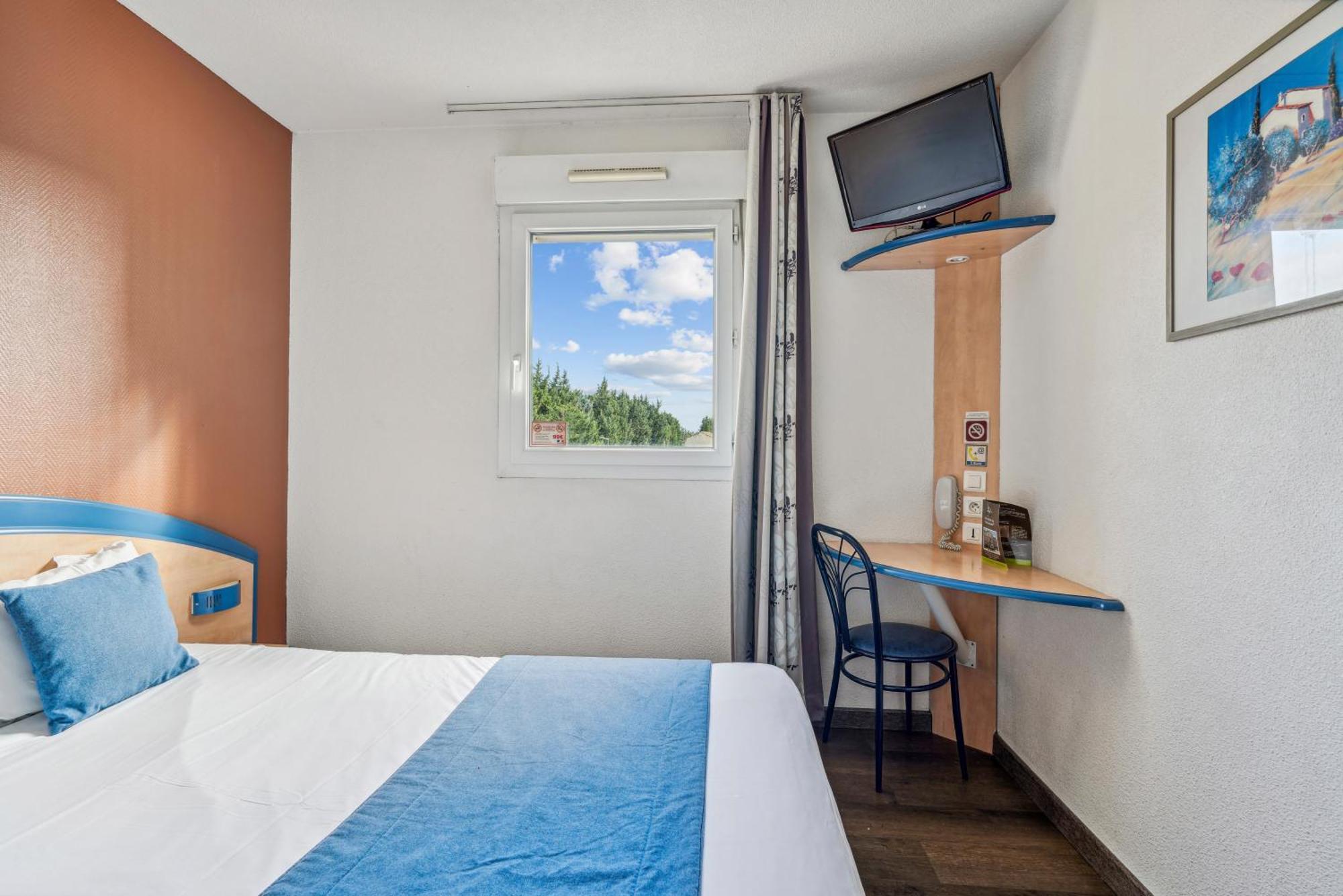 Hotel Akena Chateaurenard - Parc Des Expositions Avignon Bagian luar foto