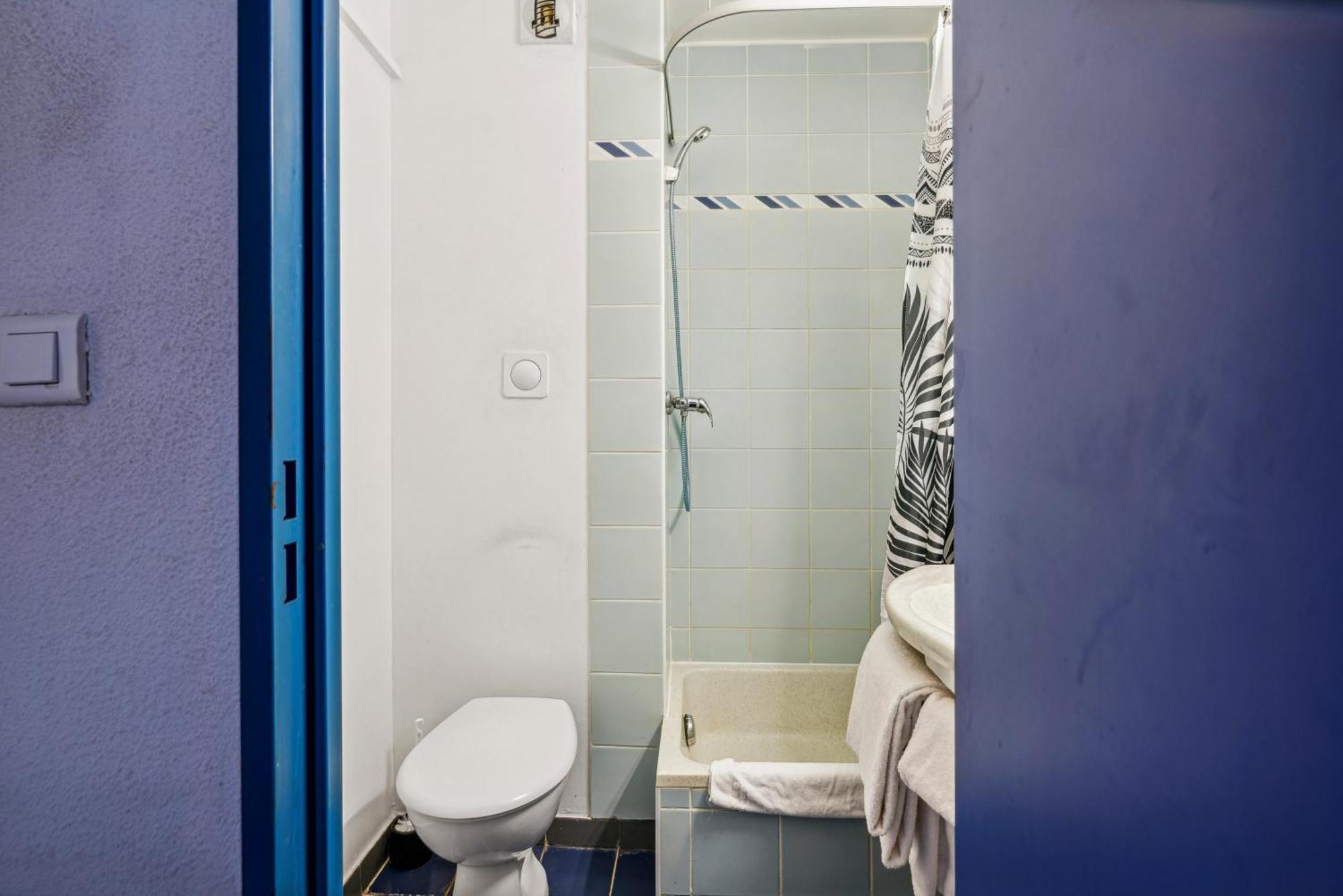 Hotel Akena Chateaurenard - Parc Des Expositions Avignon Bagian luar foto